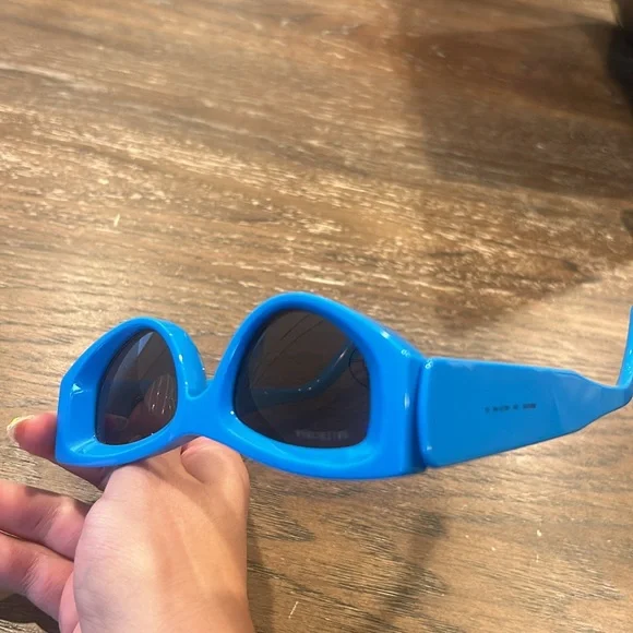 Balenciaga Sunglasses BB0243S - Picture 15 of 15